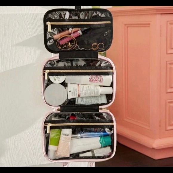 Brand New Yumi Kim Hanging Train/ Travel Case - Picture 2 of 7